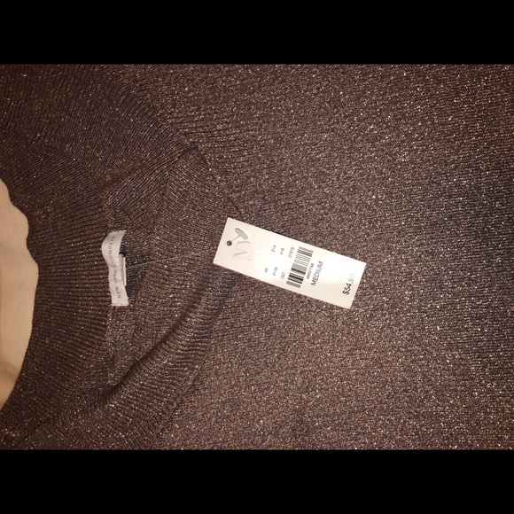 NEW gorgeous sweater! - Picture 2 of 2